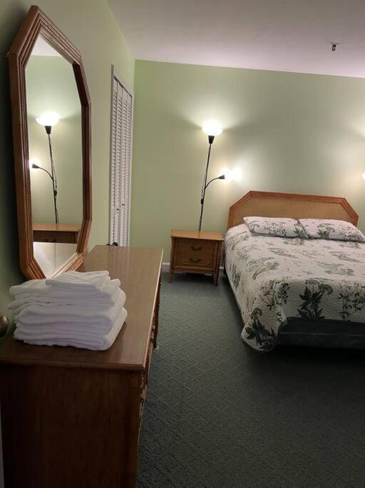 Lovely 2-Bedroom Condo With Pool Myrtle Beach Eksteriør billede