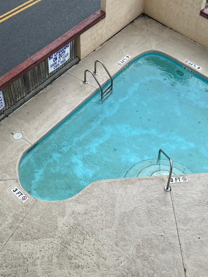 Lovely 2-Bedroom Condo With Pool Myrtle Beach Eksteriør billede